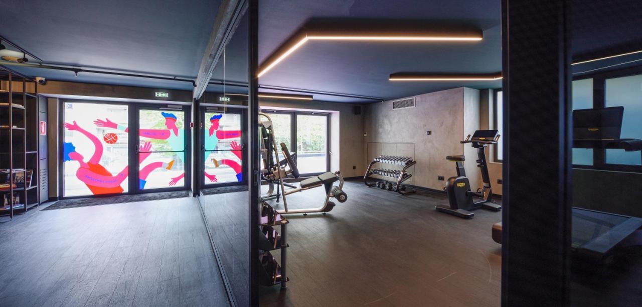 Onoma Hotel เทสซาโลนิกิ ภายนอก รูปภาพ The gym at The Collective Old Oak