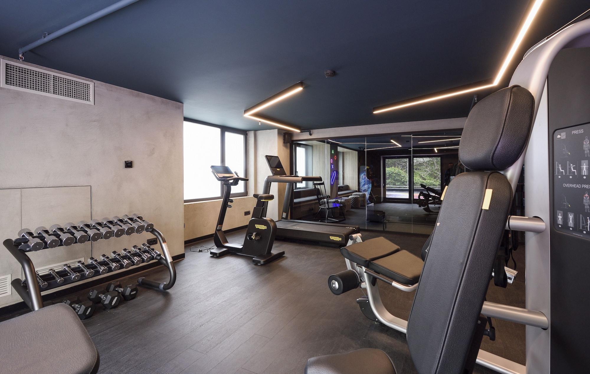 Onoma Hotel เทสซาโลนิกิ ภายนอก รูปภาพ The gym at the hotel