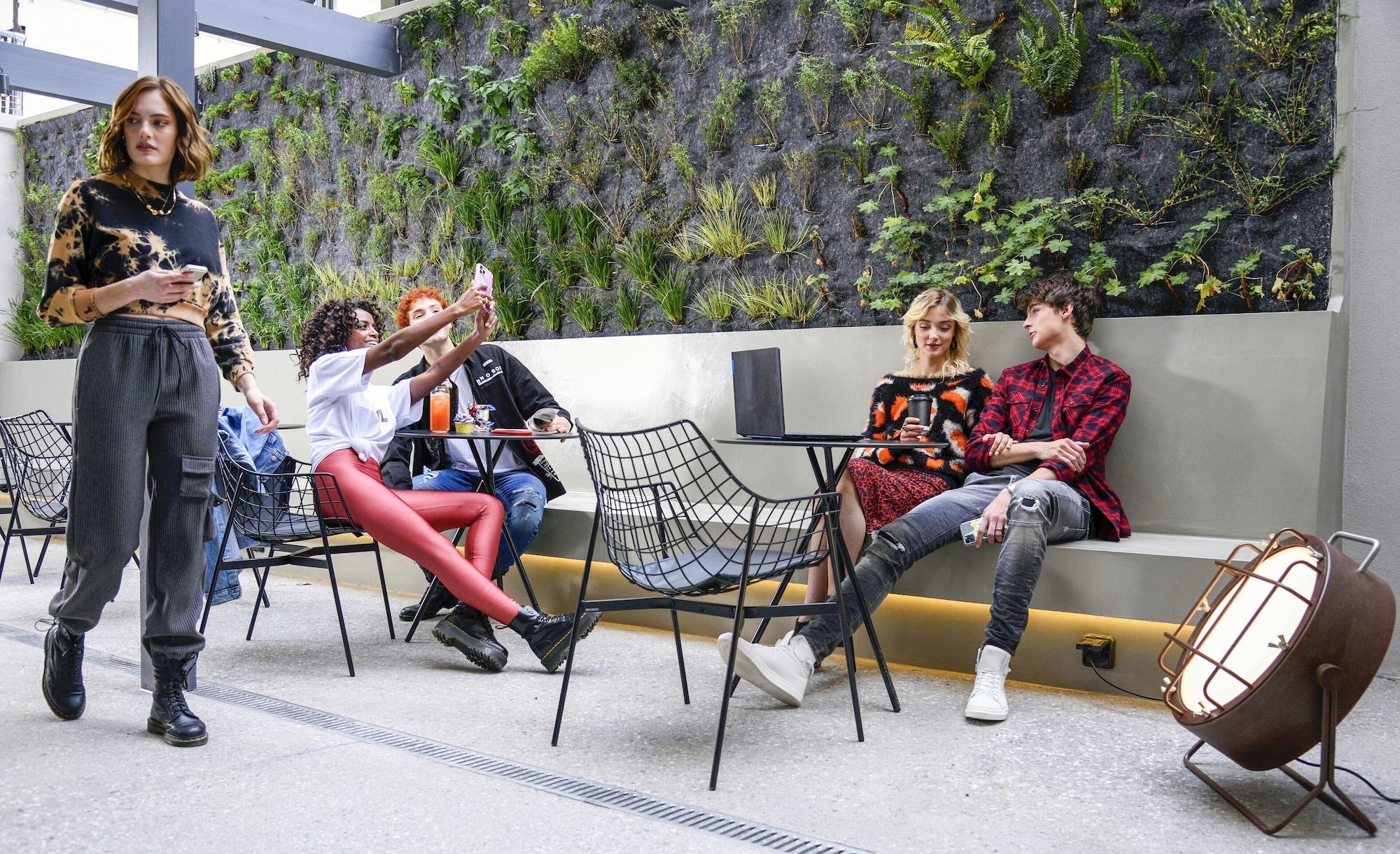Onoma Hotel เทสซาโลนิกิ ภายนอก รูปภาพ Students at the University of Westminster